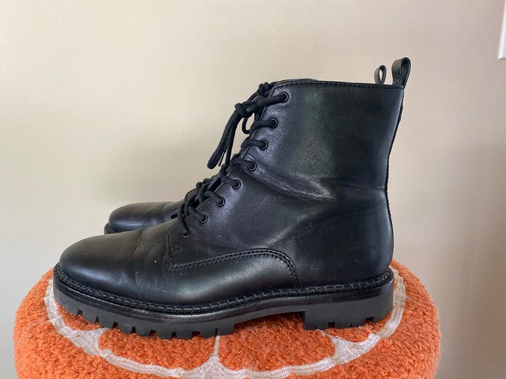 Vince / Vince. Black Leather Cabria Lug Combat Boot Water Repellent Lace Up 8.5